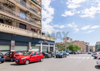 Edificio all\'aperto - Quadrilocale Via Gustavo Vagliasindi
 
38, Catania - foto 33