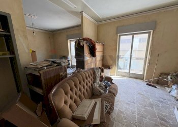 Soggiorno - Quadrilocale Via San Domenico Savio
 
15, Caltagirone - foto 6