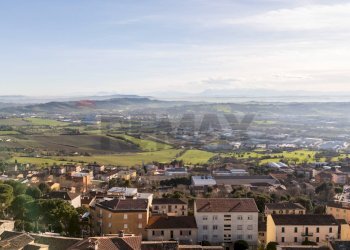 Edificio all\'aperto - Independent house via Enrico Iacomini
 
37, Camerano - photo 10