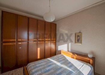 Camera / camera da letto - Independent house via Enrico Iacomini
 
37, Camerano - photo 40