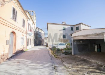 Edificio all\'aperto - Independent house via Enrico Iacomini
 
37, Camerano - photo 48