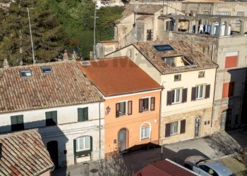 Edificio all\'aperto - Independent house via Enrico Iacomini
 
37, Camerano - photo 55