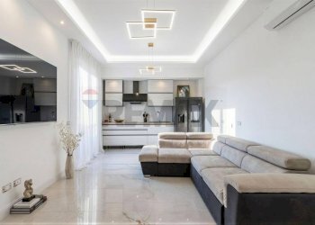 Soggiorno - Four-room apartment VIA LOMBARDIA SANTA MARGHERITA DI LISSONE
 
71, Lissone - photo 3