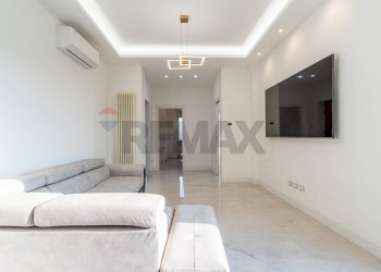 Soggiorno - Four-room apartment VIA LOMBARDIA SANTA MARGHERITA DI LISSONE
 
71, Lissone - photo 6