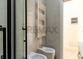 Bagno - Four-room apartment VIA LOMBARDIA SANTA MARGHERITA DI LISSONE
 
71, Lissone - photo 14