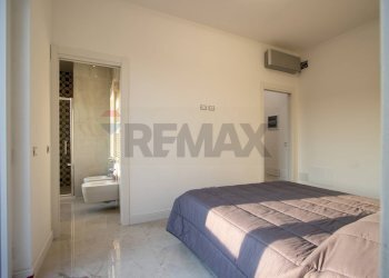 Camera / camera da letto - Four-room apartment VIA LOMBARDIA SANTA MARGHERITA DI LISSONE
 
71, Lissone - photo 17