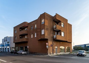 Edificio all\'aperto - Four-room apartment VIA LOMBARDIA SANTA MARGHERITA DI LISSONE
 
71, Lissone - photo 20