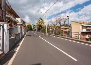 Edificio all\'aperto - Quadrilocale Via San Gregorio
 
61, Aci Castello - foto 8