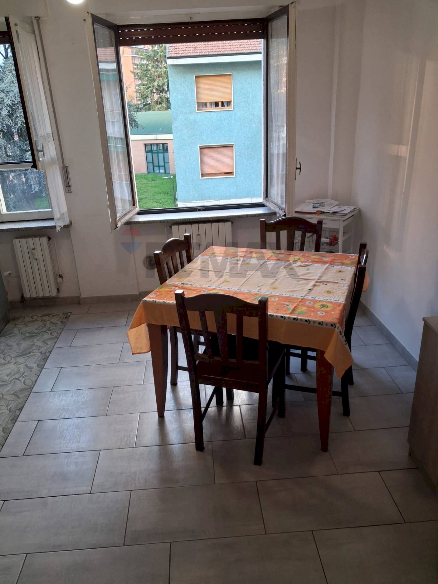 Sala da pranzo - Three-room apartment via sempione
 
49, Pero - photo 2