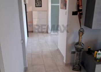 Hall / corridoio - Three-room apartment via sempione
 
49, Pero - photo 29