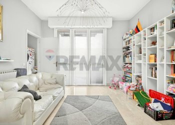 Soggiorno - Semi-detached house via salvo d'acquisto
 
4/B, Fagnano Olona - photo 3