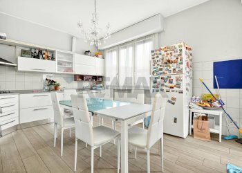 Cucina - Semi-detached house via salvo d'acquisto
 
4/B, Fagnano Olona - photo 7