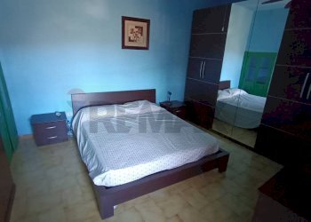 Camera / camera da letto - Three-room apartment Santi Cosma e Damiano - photo 2