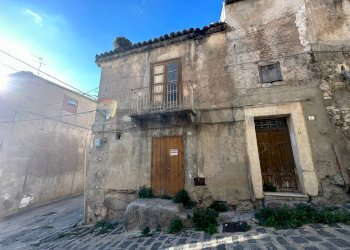 Casa all\'aperto - Rustic via fratelli cairoli
 
31-33-35, Palma di Montechiaro - photo 19