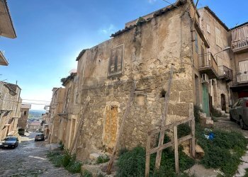 Edificio all\'aperto - Rustic via fratelli cairoli
 
31-33-35, Palma di Montechiaro - photo 21