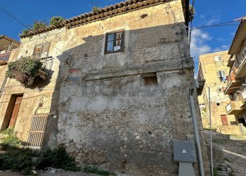 Casa all\'aperto - Rustic via fratelli cairoli
 
31-33-35, Palma di Montechiaro - photo 25