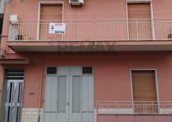 Edificio all\'aperto - Casa indipendente Via Pitagora
 
6, Comiso - foto 1