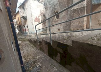 Edificio all\'aperto - Casa indipendente via  brullo
 
26, Chiaramonte Gulfi - foto 6