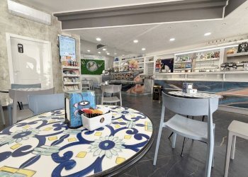 Sala da pranzo - Commercial Premises Via Asmara
 
94, Valderice - photo 6