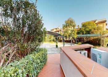 Foto 43 - Trilocale Località Sermana
 
1, Peschiera del Garda - foto 43