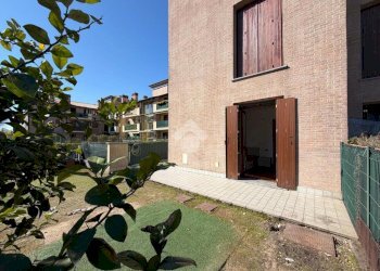 Three-room apartment Via Don Silvio Coira, Basiglio - photo 10