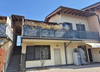 ESTERNO.jpg - Appartamento Cavernago - foto 24