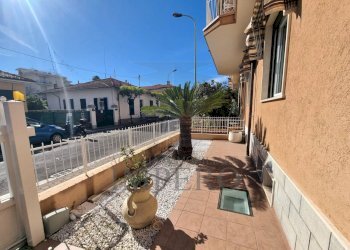 3.jpeg - Four-room apartment Via Gerolamo Rossi 15, Bordighera - photo 2