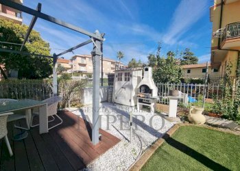 6.jpeg - Four-room apartment Via Gerolamo Rossi 15, Bordighera - photo 4