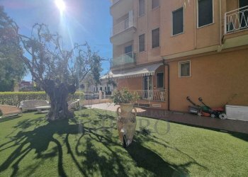 9.jpeg - Four-room apartment Via Gerolamo Rossi 15, Bordighera - photo 8