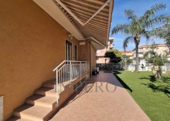 11.jpeg - Four-room apartment Via Gerolamo Rossi 15, Bordighera - photo 12