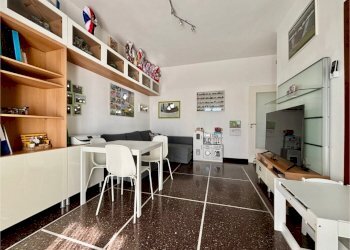 IMG_9992.jpg - Appartamento Viale Pio VII 25, Genova (zona Marassi) - foto 4