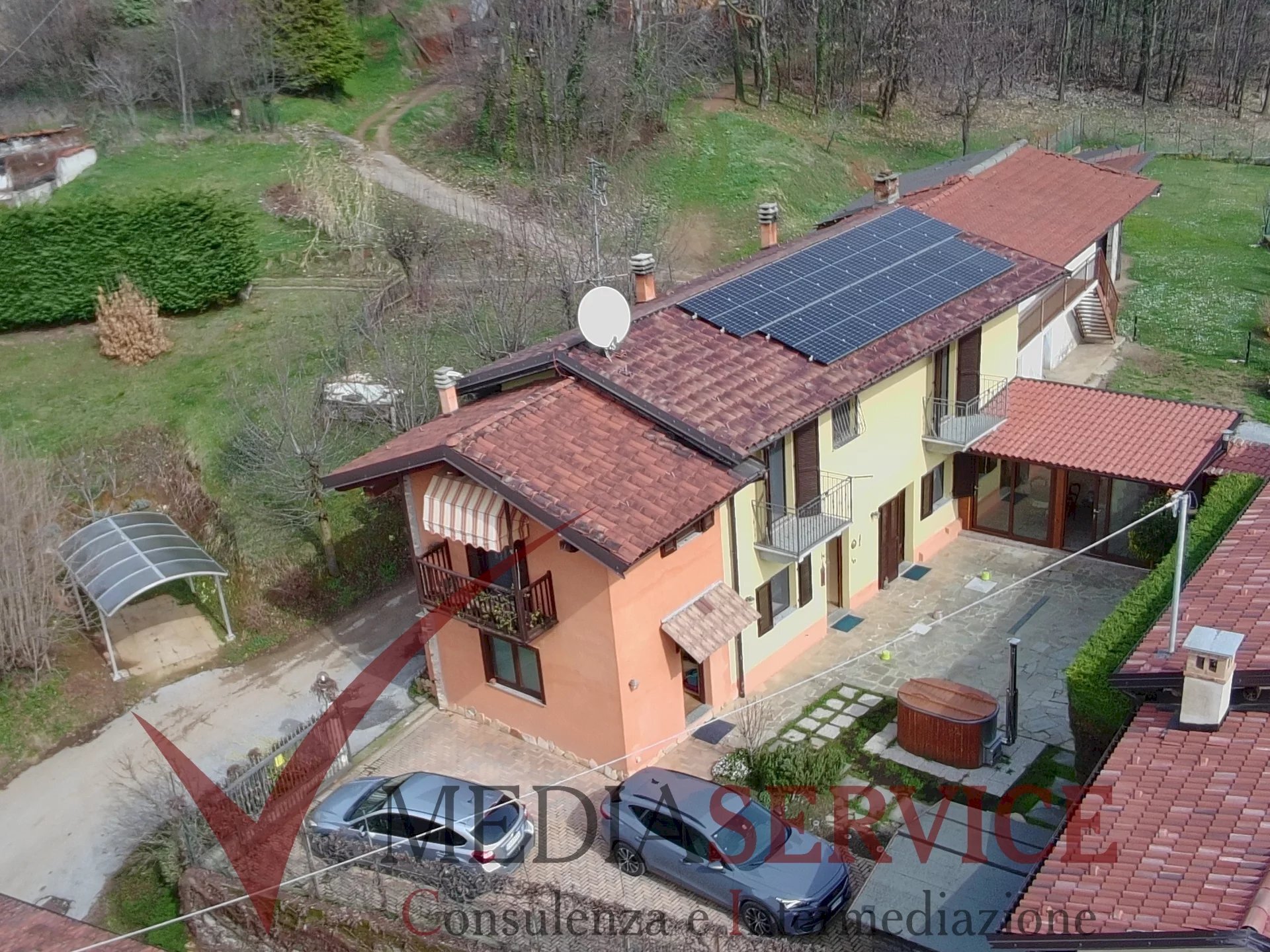 Villa Bernezzo, Via Piluncian, Bernezzo - photo 1