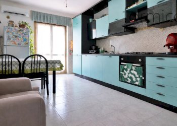 Four-room apartment Portici - photo 8