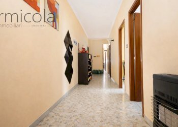 Four-room apartment Portici - photo 14