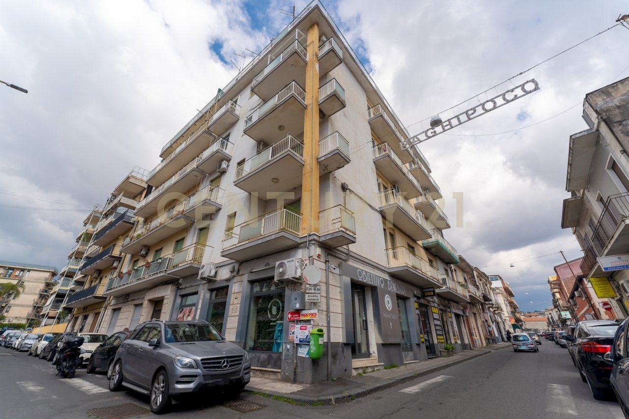 Botteghe Barriera CT (21).jpg - Commercial Premises Via del Bosco 163, Catania - photo 1