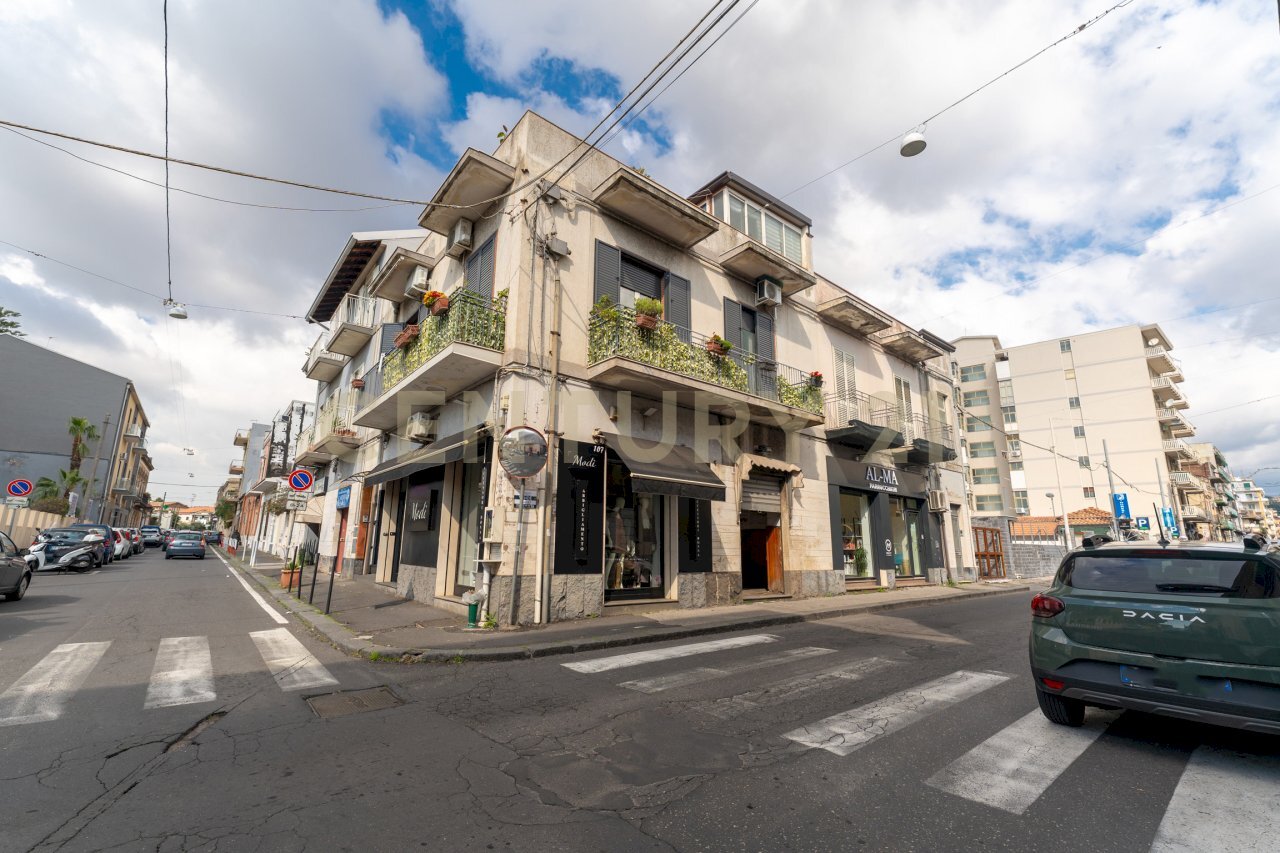 Botteghe Barriera CT (1).jpg - Locale Commerciale Via del Bosco 107, Catania - foto 1