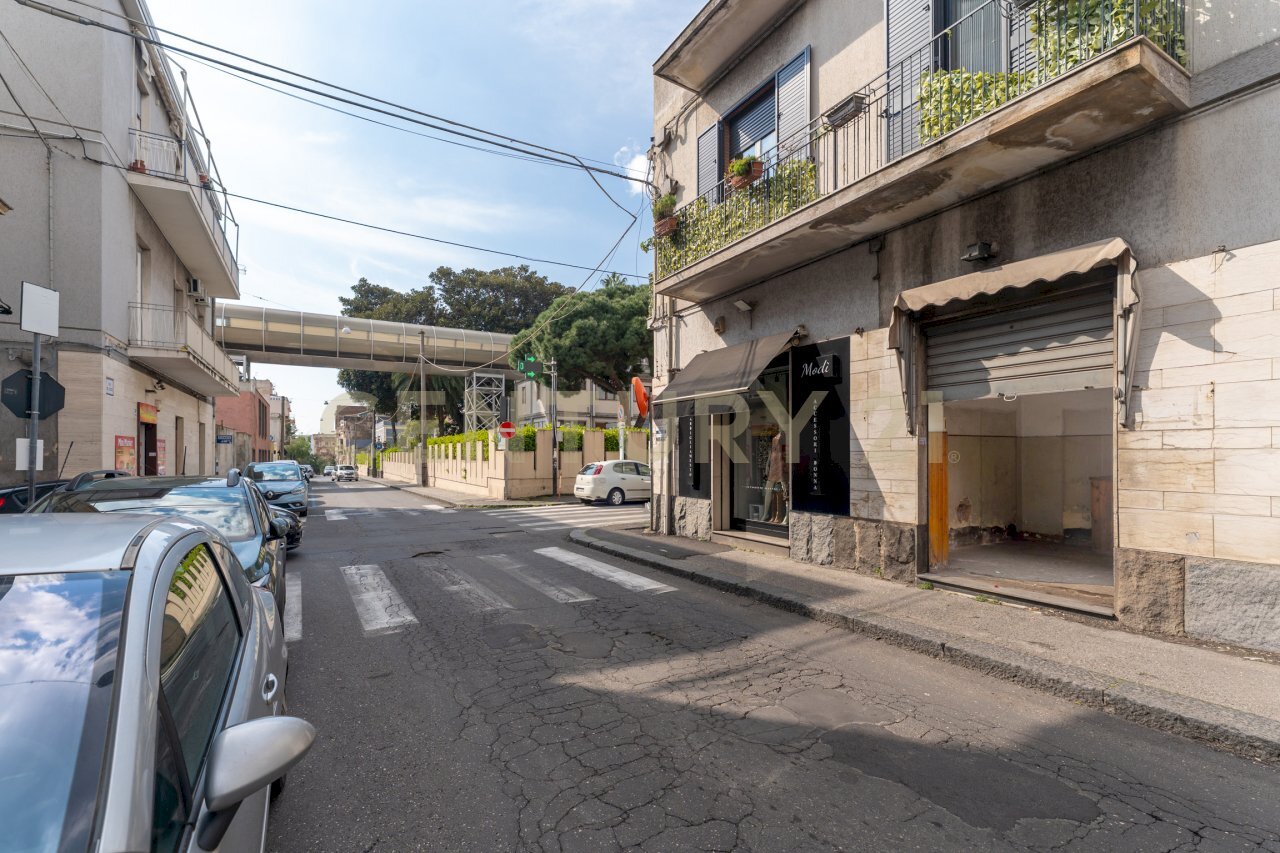 Botteghe Barriera CT (3).jpg - Locale Commerciale Via del Bosco 107, Catania - foto 3
