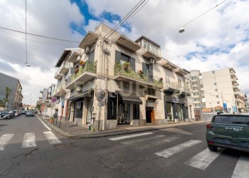 Botteghe Barriera CT (1).jpg - Locale Commerciale Via del Bosco 107, Catania - foto 1