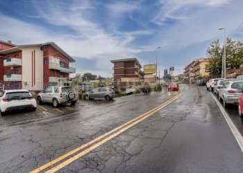 Via Gramsci 23 (1).jpg - Two-room apartment Via Antonio Gramsci 23, Gravina di Catania - photo 1