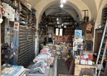 IMG_6444.JPG - Locale Commerciale Via 6 Aprile 59, Catania - foto 15