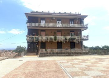 IMG_5157.JPG - Appartamento Via Finocchiari 143, Aci Catena - foto 1