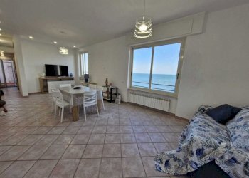 PHOTO-2026-03-28-17-44-44[2].jpg - Quadrilocale Via Molo Innocenziano 44, Anzio - foto 8