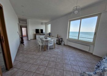 PHOTO-2026-03-28-17-45-26[4].jpg - Quadrilocale Via Molo Innocenziano 44, Anzio - foto 11