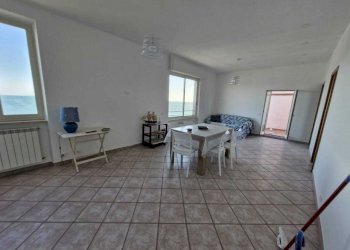 PHOTO-2026-03-28-17-45-26[3].jpg - Quadrilocale Via Molo Innocenziano 44, Anzio - foto 13