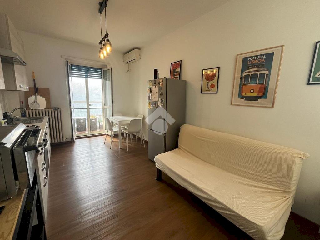 Two-room apartment Via Benevento, Torino (neighborhood Vanchiglietta) - photo 3