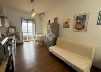 Two-room apartment Via Benevento, Torino (neighborhood Vanchiglietta) - photo 3