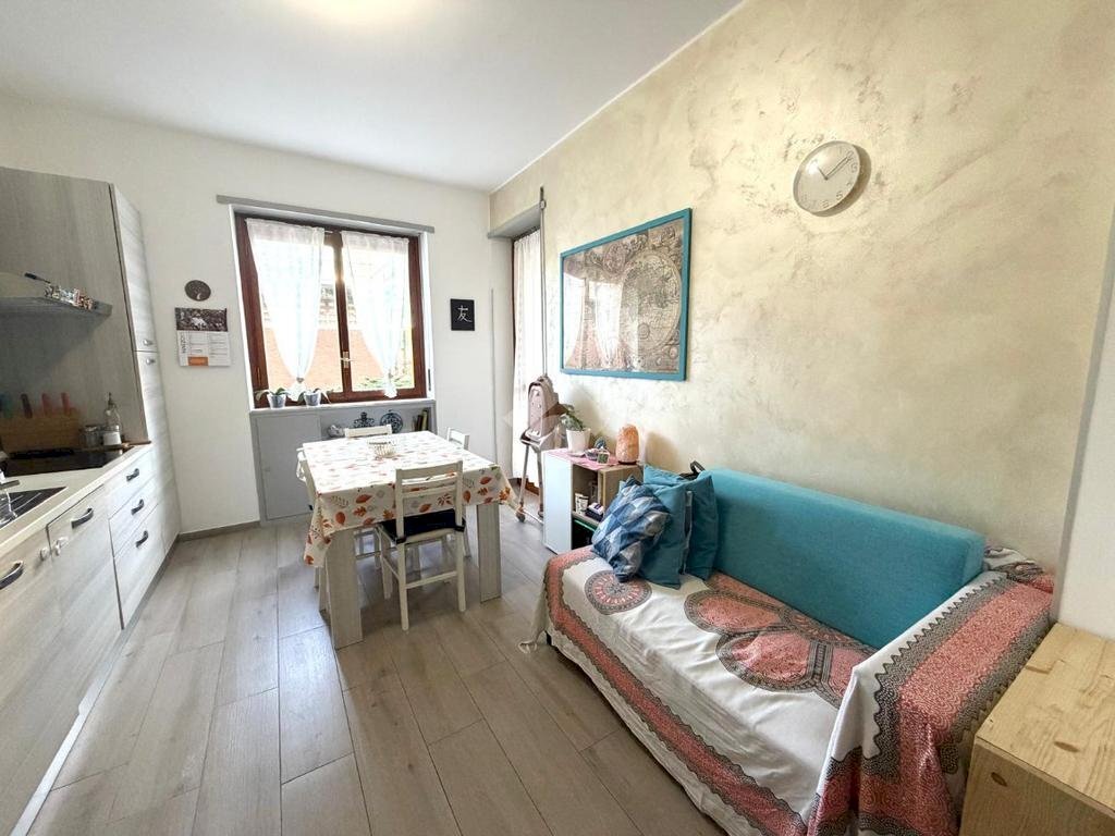 Two-room apartment Lungo Po Antonelli, Torino (neighborhood Vanchiglietta) - photo 2