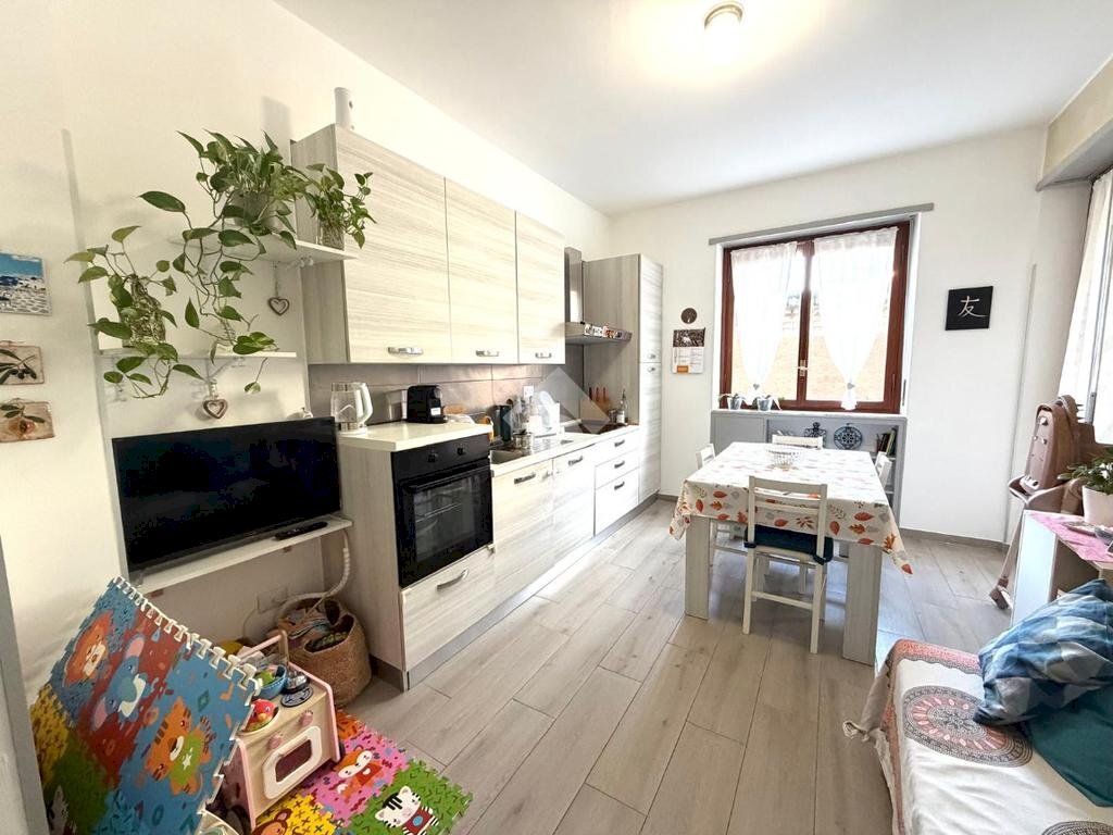 Two-room apartment Lungo Po Antonelli, Torino (neighborhood Vanchiglietta) - photo 3