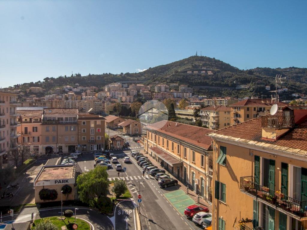 Quadrilocale Via Giacomo Puccini, Imperia - foto 3