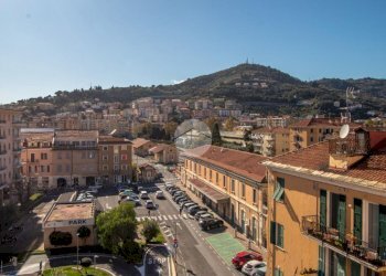 Quadrilocale Via Giacomo Puccini, Imperia - foto 3